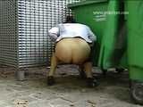 016078 Eve Is Spotted Taking A Pee Beside The bins