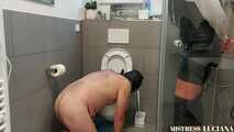 The toilet sponge mouth