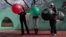 154 3 girls, 3 balloons (24" Qualatex ClubSteffi)