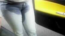 PEE IN JEANS