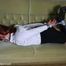 Aurora in einem hogtie in Stiefeln BILDER
