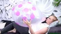 Blow2Pop clear U16 purple polka dot balloon