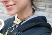 Tight neckcuffed