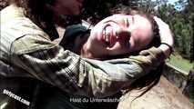 Homeless couple persuaded with money - German subtitles